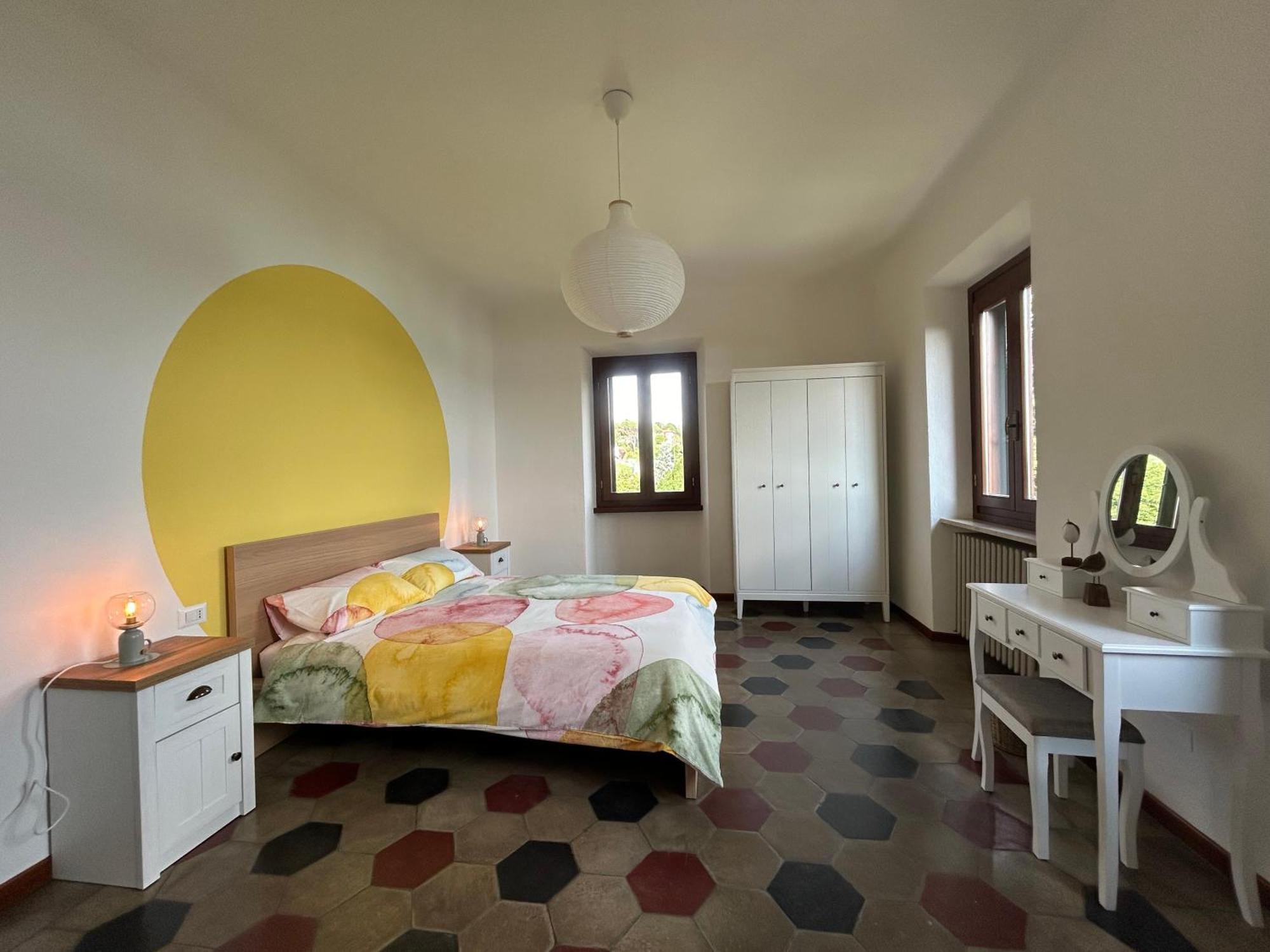 Appartamento Terrazza Mirabella Gavirate Esterno foto